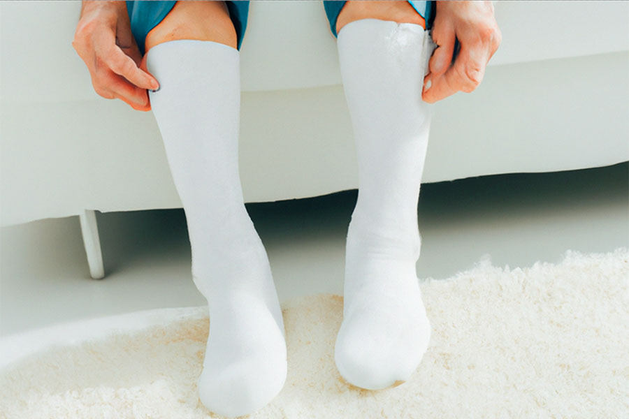 Why do Diabetics Have Cold Feet? How to Warm Them Up?